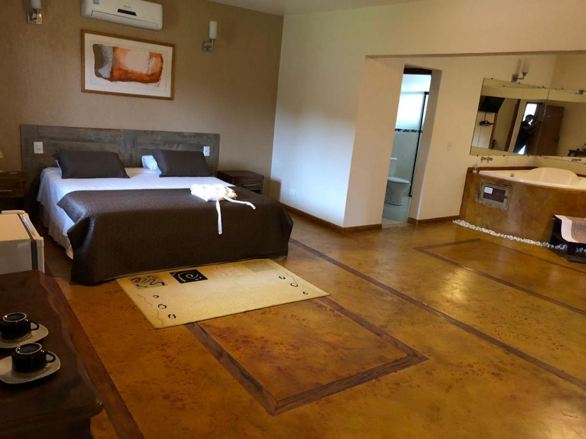 Chappada Hotel Алту-Параизу-ди-Гояс Экстерьер фото